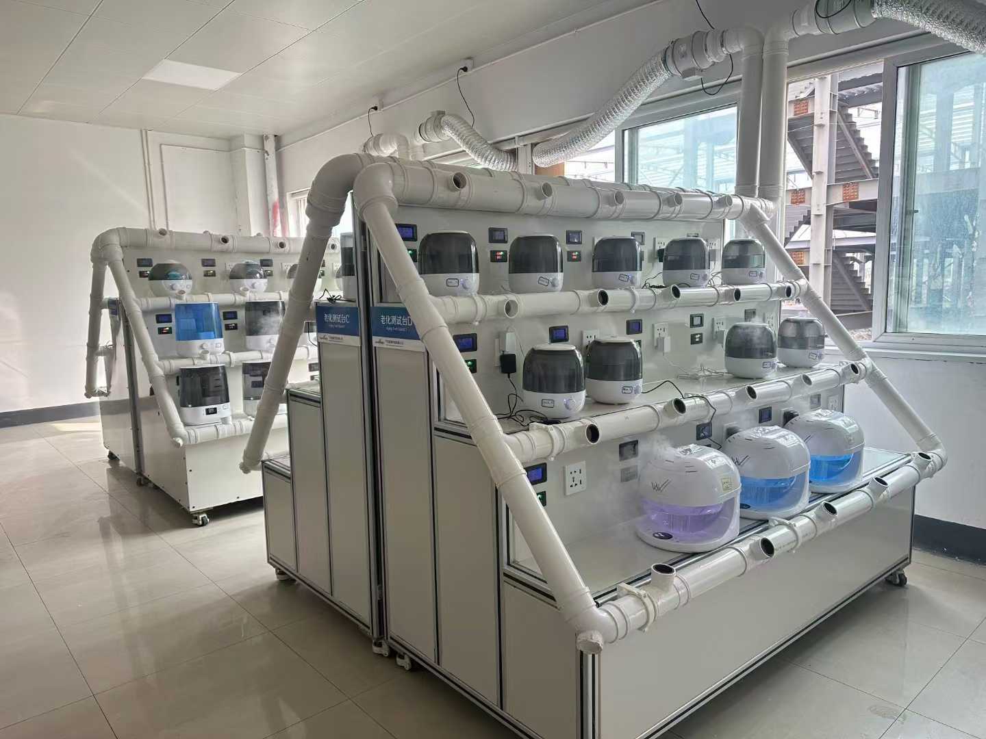 Què he de fer si l'humidificador no ruixa boira?